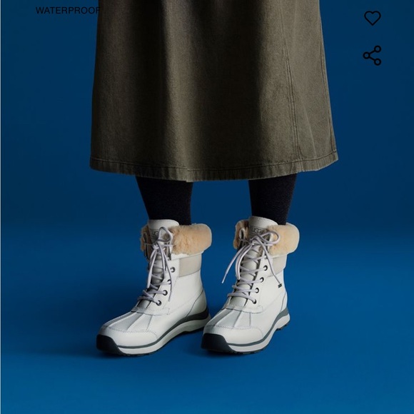 UGG ADIRONDACK III BOOT Women size 7 in colour white - Picture 10 of 12